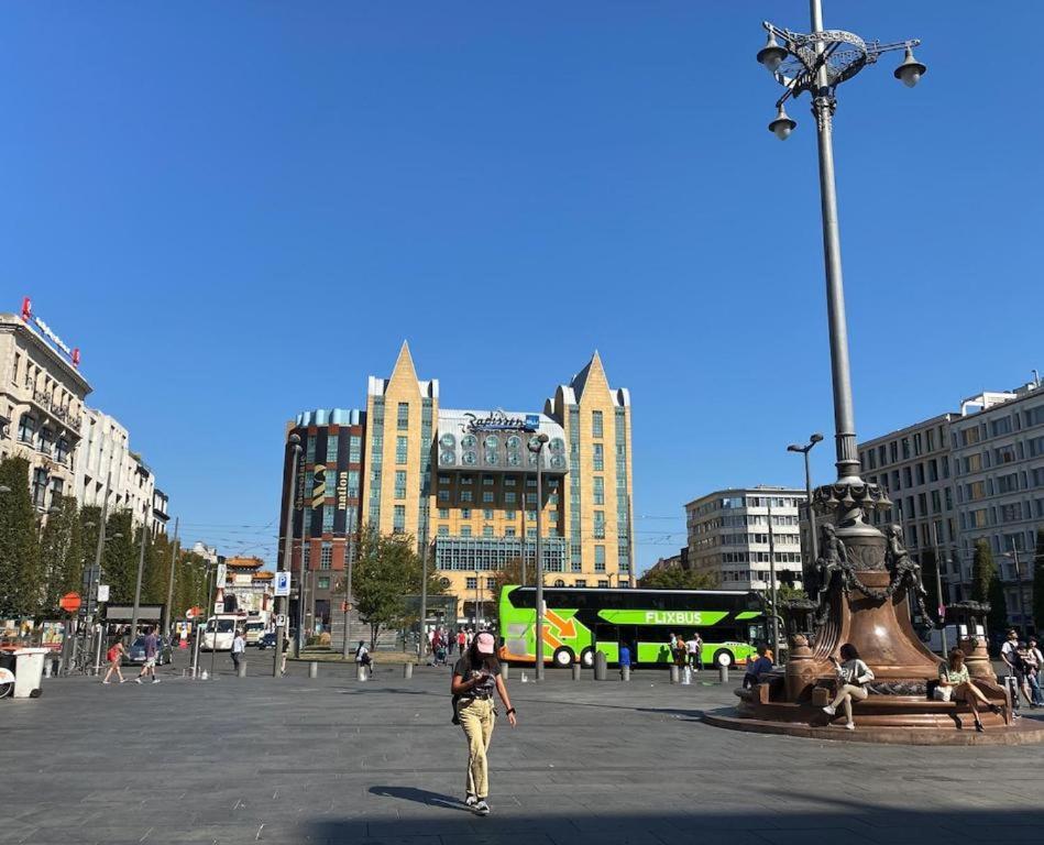 Living History - Astrid Antwerpen